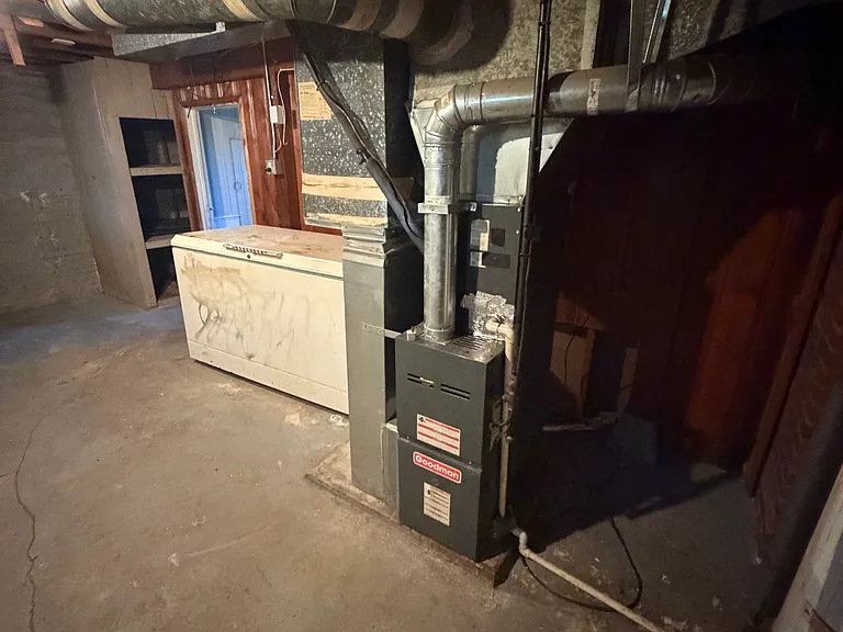 1115 Fabrique St — Photo 30