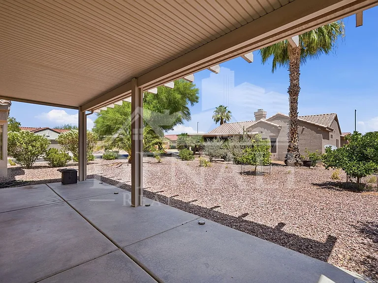 16536 W Rock Springs Ln — Photo 23
