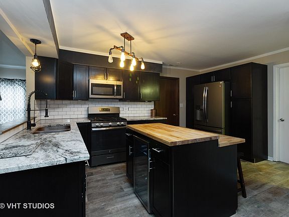 3rd image of 10526 S 83rd Ave