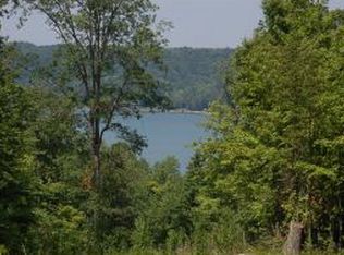 5748 N Pathways Dr, Unionville, IN 47468