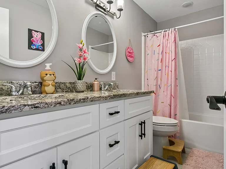 367 Poplar Ave — Photo 34