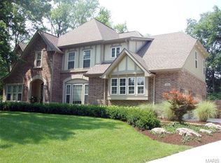 11 Heather Hill Ln, Saint Louis, MO
