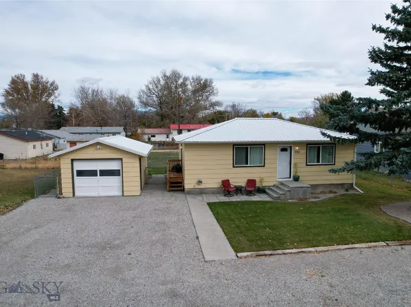 310 N Walnut St, Townsend, MT 59644