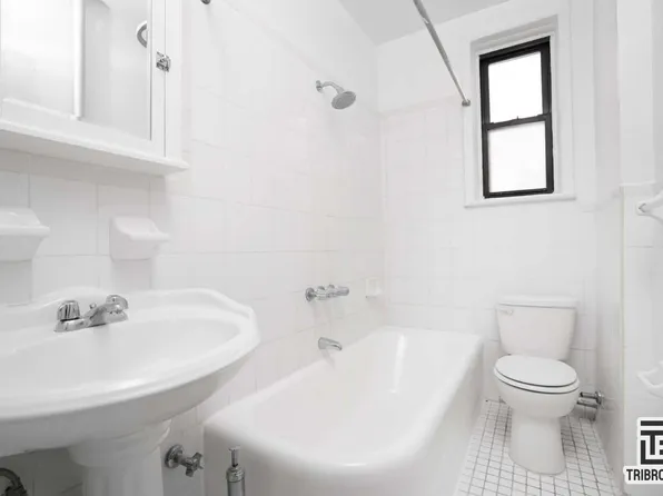 41-44 44th Street C19 image 6 of 6