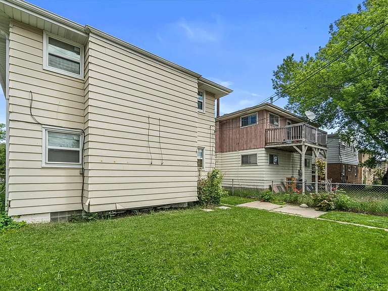 7029 W Hampton Ave — Photo 18