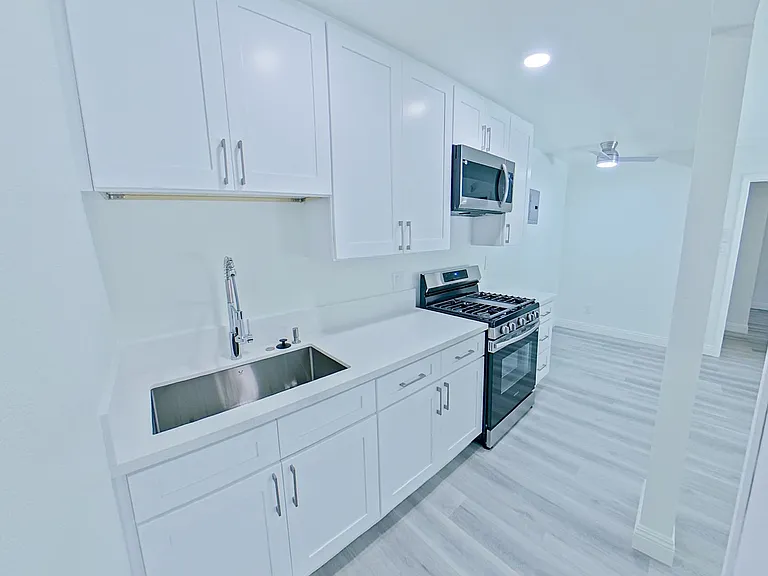 Olivewood Apartments | by Vanguard Property Group — Photo 21