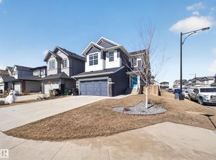 3210 Chernowski Way SW, Edmonton, AB T6W4G4