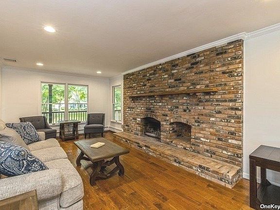 4th image of 184 Phillips Ln