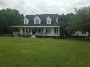 217 Edgebrook Dr, Pikeville, NC 27863