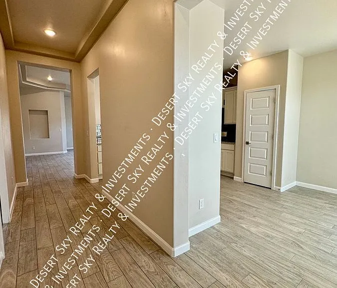 6860 Cassini Ave — Photo 6
