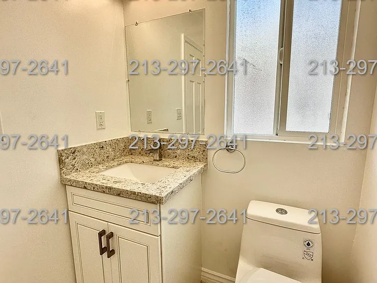 1183 S Westmoreland Ave #1/4 — Photo 7