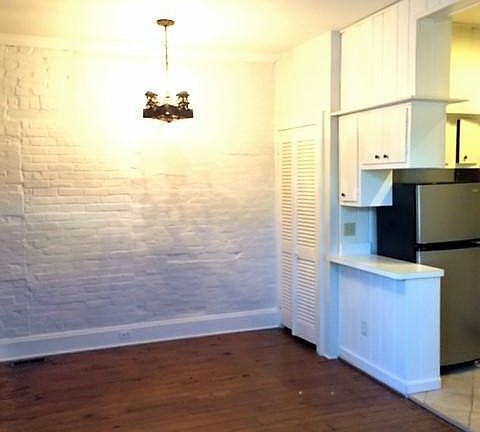 2nd image of 530 S 3rd St APT A