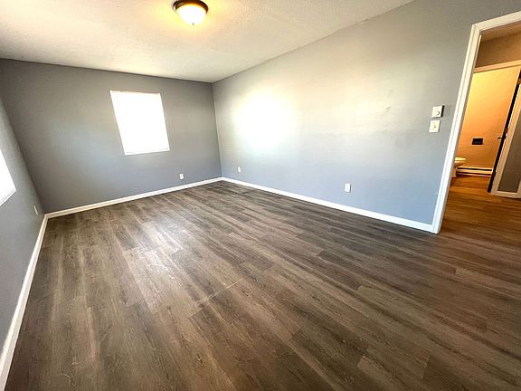 3rd image of 302 Maryland Ave