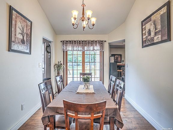 5th image of 332 Orchid Dr