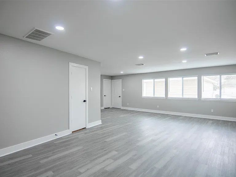 20911 Young Meadows Way — Photo 11
