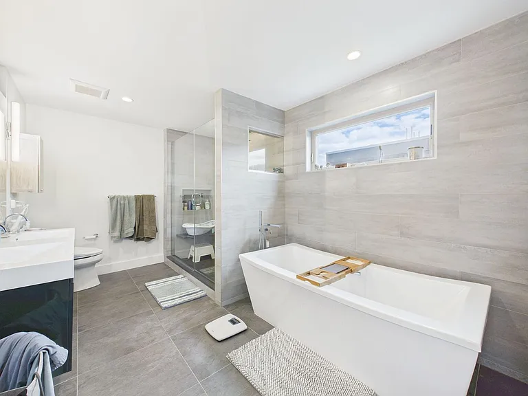 1335 S Garnet St — Photo 63
