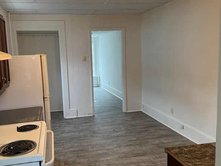 60-62 Lawrence St #1 — Photo 3