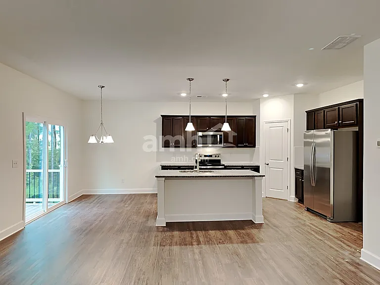 5035 Hudson Valley Dr — Photo 6