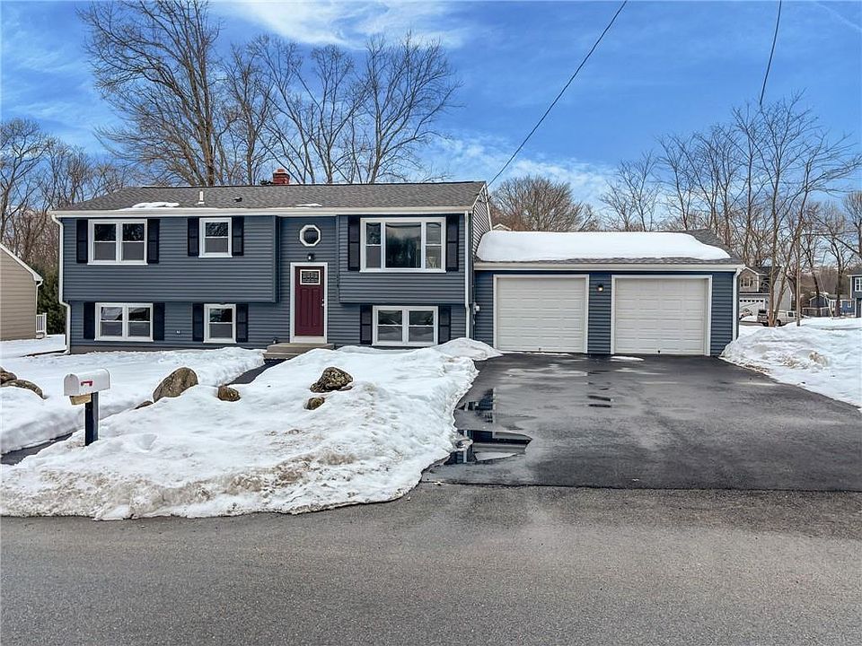 1st image of 114 Burlingame Rd