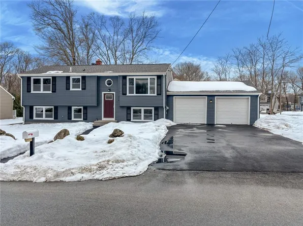 114 Burlingame Rd, West Warwick, RI 02893