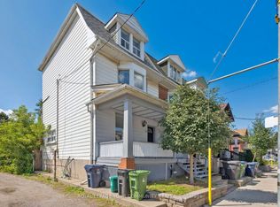 10 Coxwell Ave #2, Toronto, ON M4L 3A7