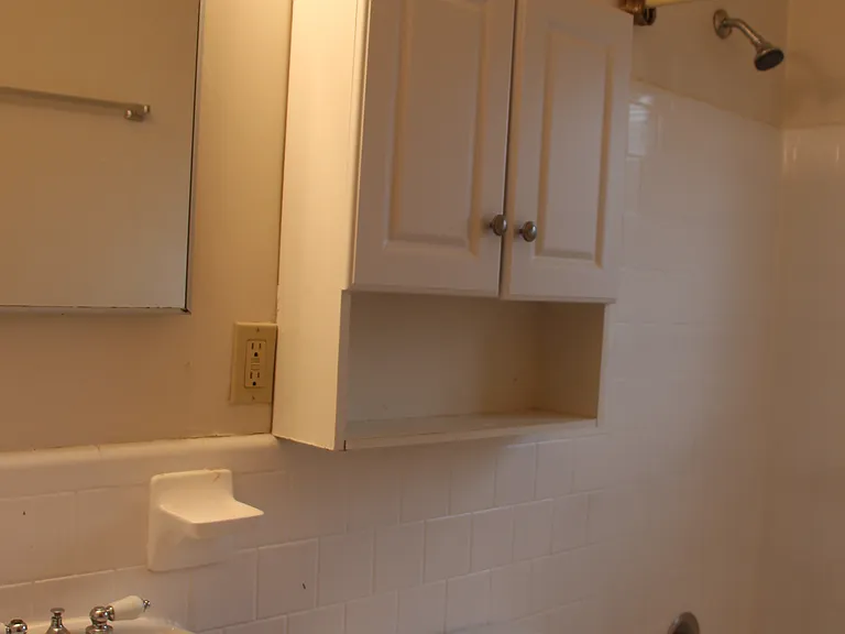 Ballston Gardens — Photo 21