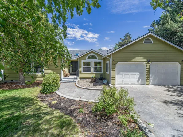 974 NE Francis Ct, Bend, OR 97701