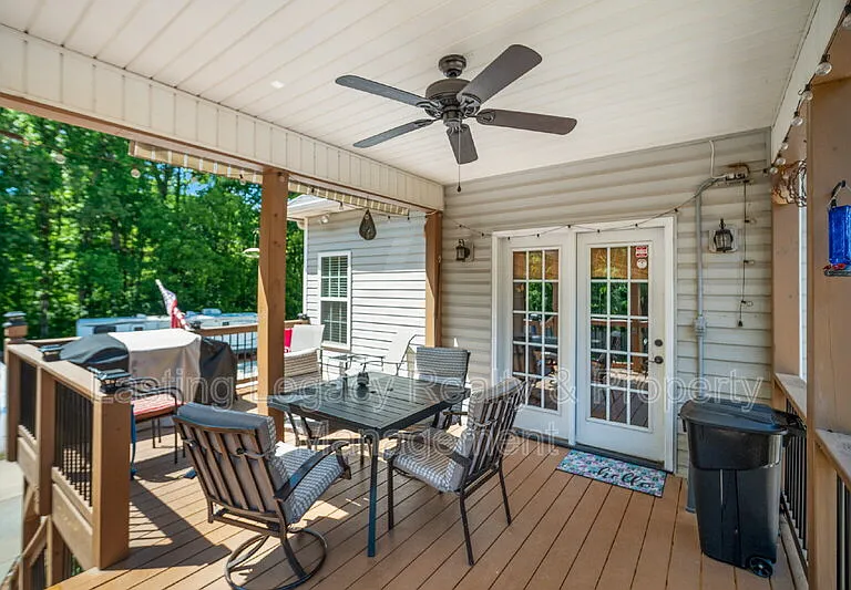 187 Marbrook Dr — Photo 36