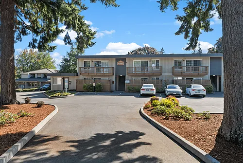 University Crossing Apartments Photo 1