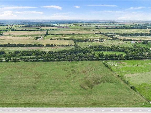 2nd image of 15179 N Interstate Highway 35