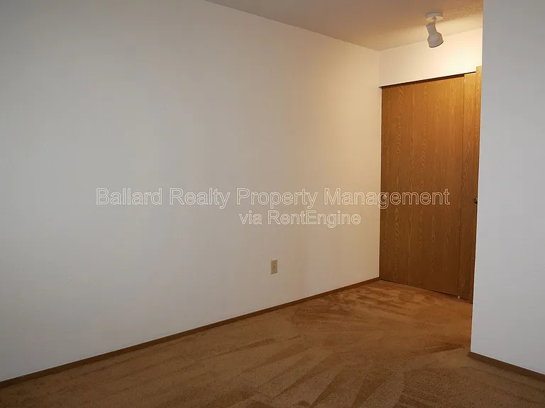 5511 32nd Ave NW #202 — Photo 11