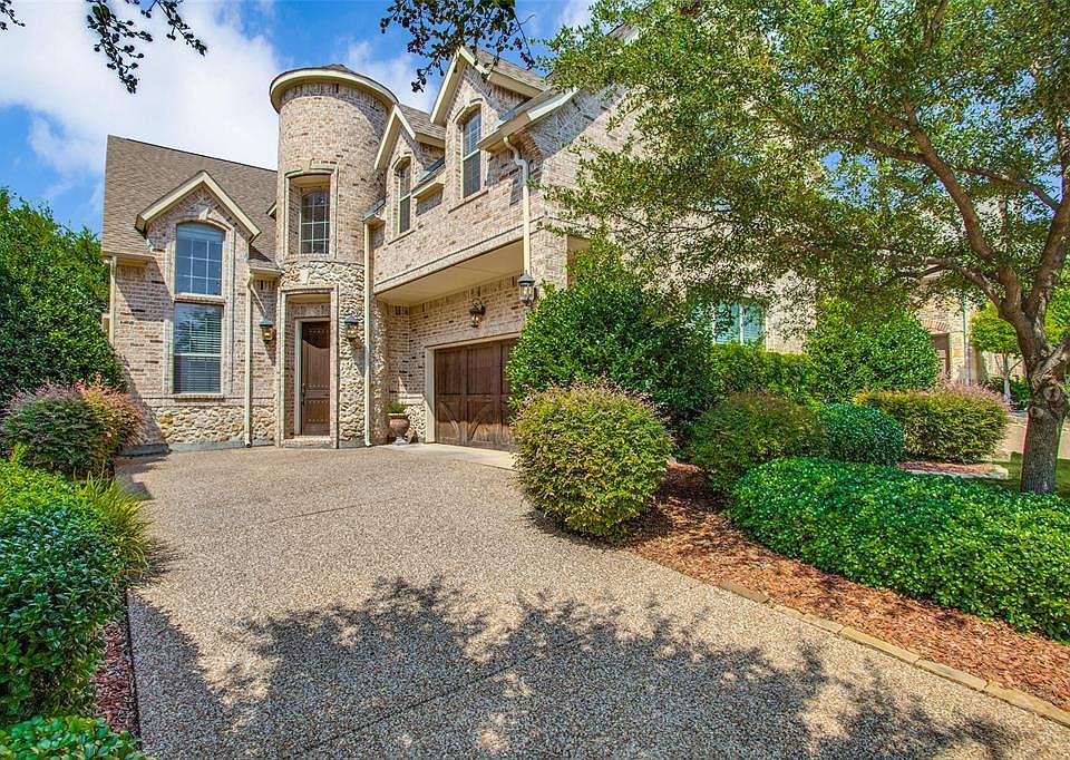 1st image of 4809 Pyramid Dr
