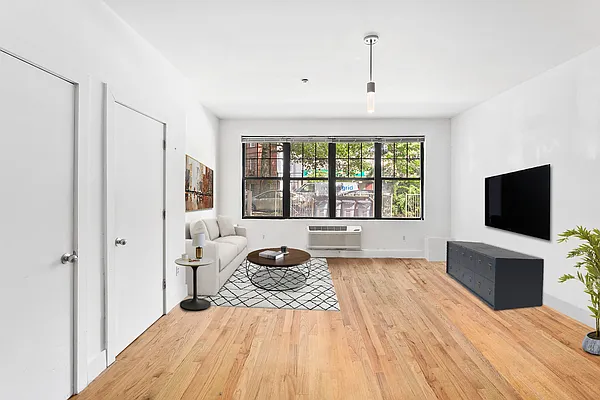 Rented by Compass | media 17