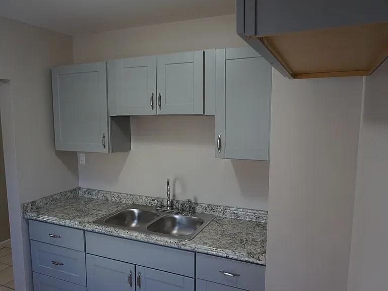 3555 Spruce St — Photo 14