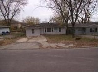 349 Eastern Ave, Aurora, IL 60505