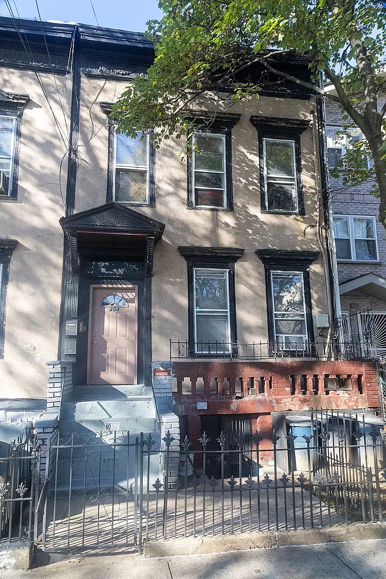304 Berriman St, Brooklyn, NY 11208 Zillow