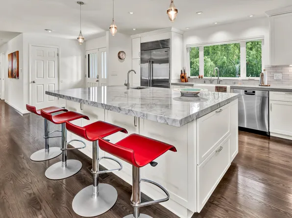 1790 McKinley Rd, Napa, CA 94558