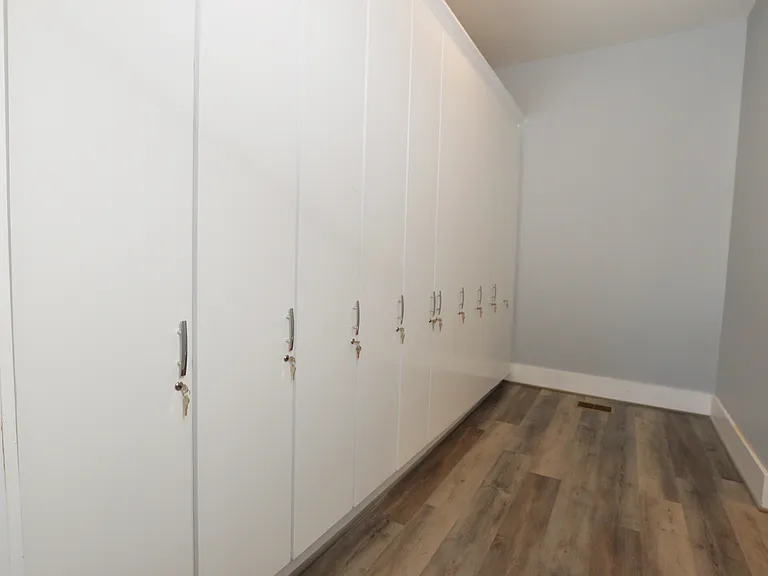 1071 Middle St — Photo 5