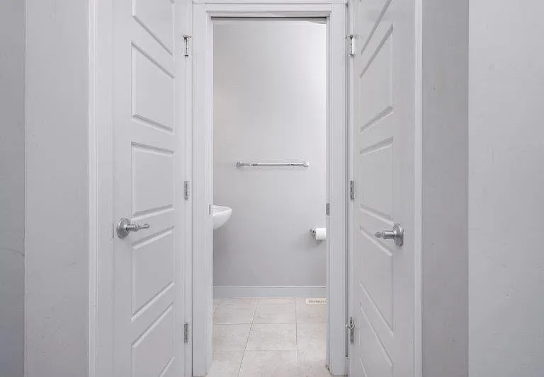226 Redstone Dr NE — Photo 10