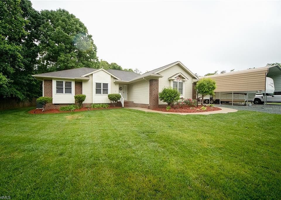 1st image of 767 Baker Dr