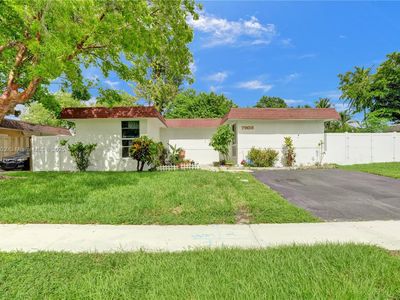 7908 NW 70th Ave, Tamarac, FL, 33321