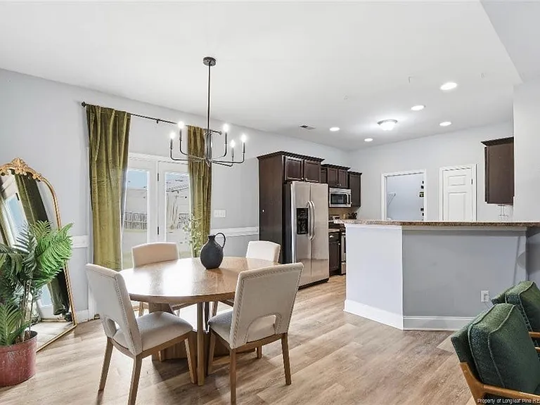 601 Collinwood Dr — Photo 8