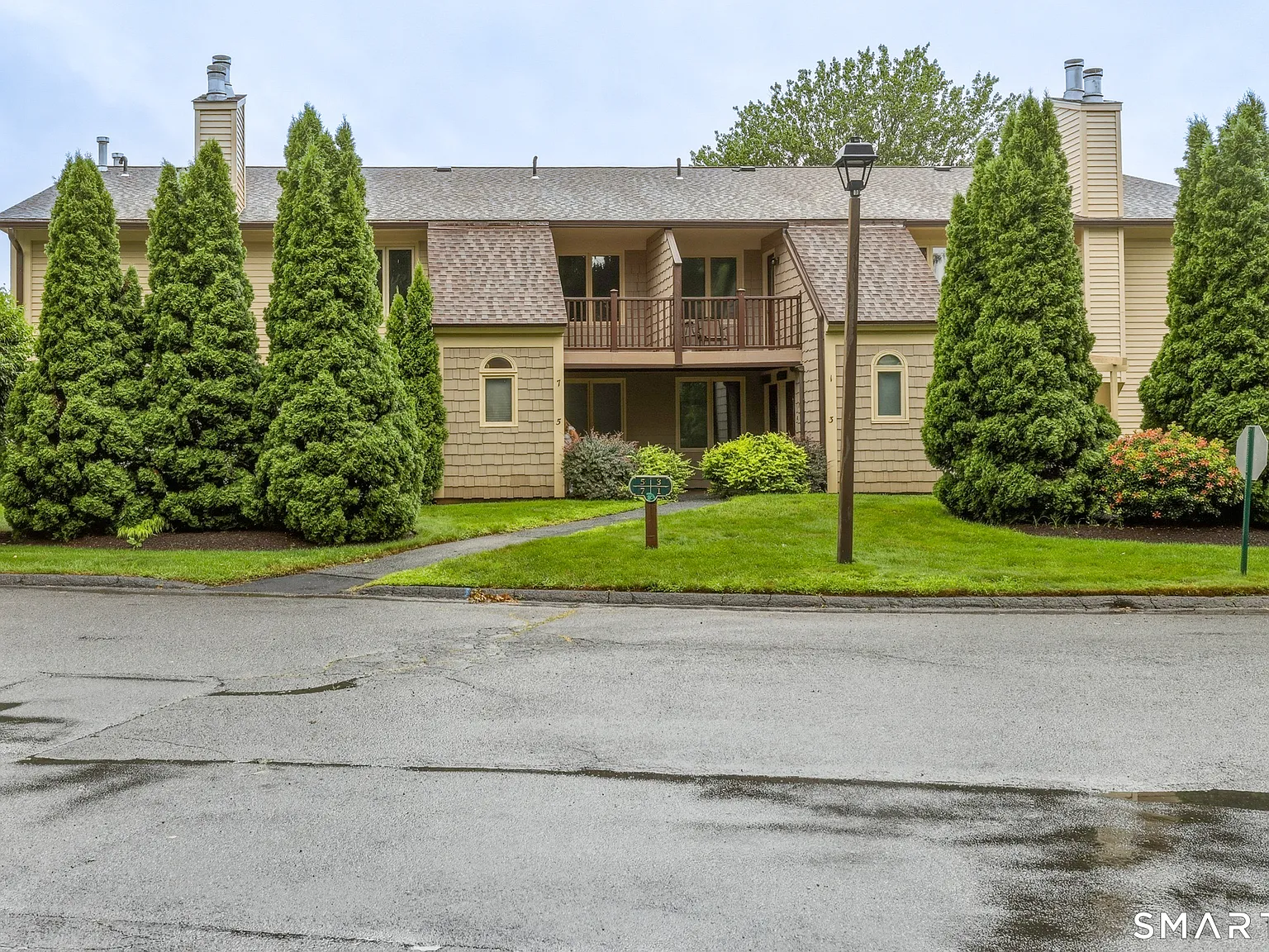 2 bed, 2.0 bath, 1140 sqft, $2,300 — Photo 1
