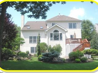 42 Vanderveer Dr, Basking Ridge, NJ 07920