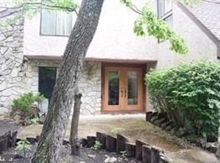 50 Woodhurst Dr, Voorhees, NJ 08043