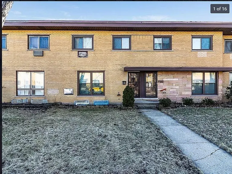 615 Maple Ct #615 MAPLE CT — Photo 1