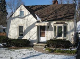3021 Oakwood St, Ann Arbor, MI 48104