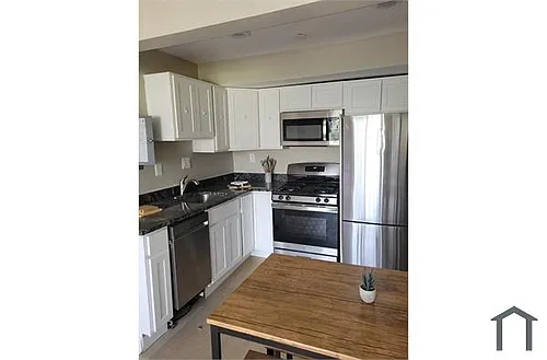 714 Park Rd NW Photo 1