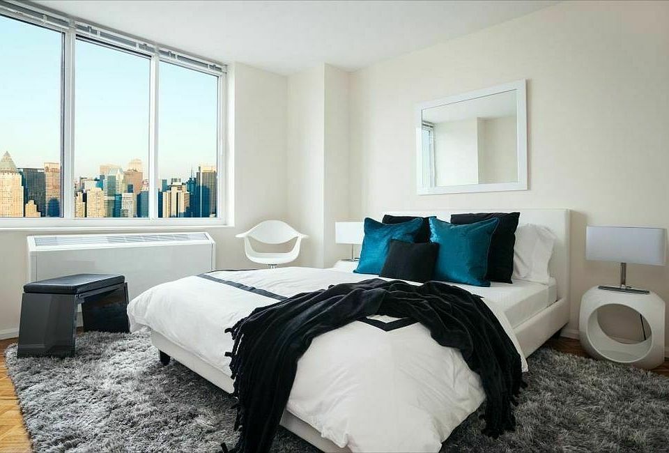 1st image of 1 River Pl APT 1703