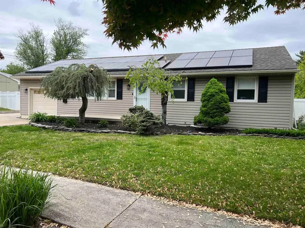 102 State St, Linwood, NJ 08221